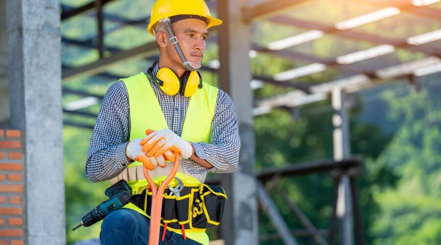Professional gutter cleaning in North Branch, MN